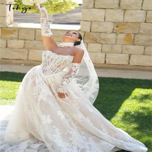 도쿄 맞춤형 우아한 스트랩리스 웨딩드레스 탈부착 가능한 소매 뒤 지퍼 레이스 신부 드레스 2025 화이트 A라인 웨딩드레스