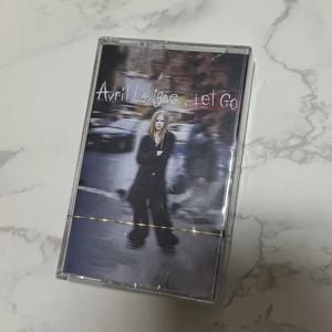 에이브릴 라빈 렛 고 영어 노래 음악 카세트 앨범 새 상품 미개봉 수집가용 에디션 팝 록 앨범