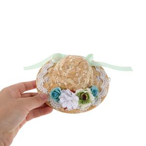 작은 밀짚모자 미니 액세서리, 꽃 장식 포함, 공예용 인형의 집 장면 DIY 장식품 및 축제 행사용