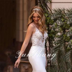 Yunshang 사용자 정의 우아한 인어 웨딩 드레스 v-목 스파게티 스트랩 오픈 다시 레이스 신부 가운 기차 Vestidos De Novia