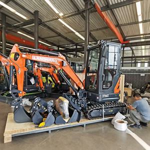 랜드워드 공장 3톤 미니 굴삭기 맞춤형 소형 미니굴삭기 도매 굴삭기 유압식 2.5톤 미니 굴삭기