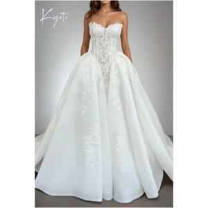 교토 맞춤형 화이트 레이스 아플리케 스트랩리스 웨딩 드레스 플로어 길이 민소매 이브닝 드레스 볼 가운 포멀 2025