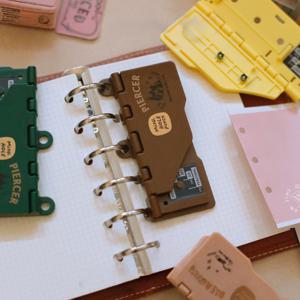 1개 휴대용 카드 펀치, 미니 레트로 3홀 펀치, DIY 루즈 리프 코어, M5/A7/A6 사무용품에 적합