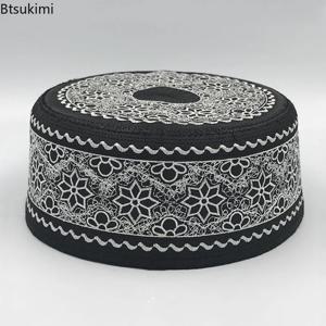 새로운 무슬림 남성 기도 모자 통기성 헤드웨어 쿠피 모자 남성 이슬람 스컬 캡 라마단 이드 선물 민족 스타일 자수 남성 모자