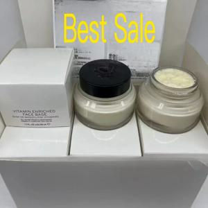 핫 비타민 페이스 베이스 드 마끼야쥬 비타민이 함유된 보습 파운데이션 크림 여성용 메이크업 도구