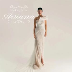 맞춤형 Aviana 원 숄더 프릴 Tulle Sheer 오버레이 인어 웨딩 드레스 오픈 백 하이 슬릿 롱 트레인 민소매 2025