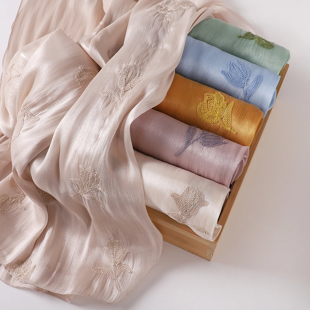 새로운 자수 글리터 쉬머 히잡 숄 주름진 글리터 시폰 숄 가벼운 크링클 플로위 플레인 히잡 스카프