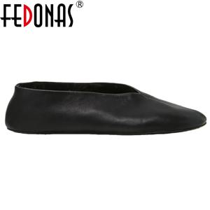 FEDONAS 패션 정품 가죽 플랫 슈즈 부드러운 가죽 컴포트 로퍼 슈즈 슬립 온 캐주얼 플랫 슈즈 여성
