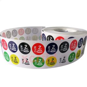 NFC N213 모든 iphone Android NFC 지원 전화에 쓰기 가능한 방지 금속 RFID 접착제 30mm 라벨 스티커