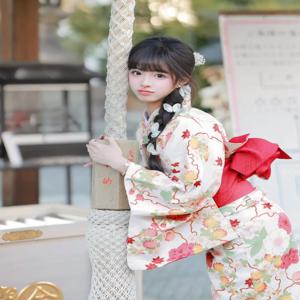 전통 일본식 기모노 여성 정장 야외 사진 촬영 의상 부드러운 개량 스타일 복고풍 예술적 신선한 젊은 소녀