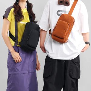 남성용 다기능 가슴 가방 2026 새로운 공식 야외 캐주얼 경량 소형 어깨 크로스백 여성용 커플 스타일 하이킹 스포츠 사이클링