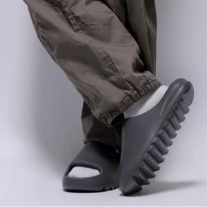 여름 여성 슬리퍼 남성 샌들 캐주얼 비치 슈즈 소프트 바닥 슬라이드 두꺼운 플랫폼 EVA 미끄럼 방지 홈 슬리퍼