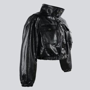 Mauroicardi 봄 가을 짧은 검은 갈색 악어 인쇄 가짜 가죽 자켓 여성 스탠드 칼라 버튼 럭셔리 의류 2025