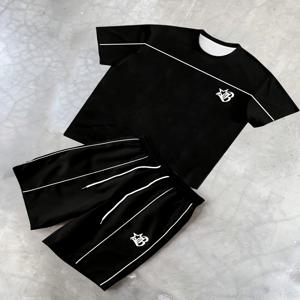 여름 신상 남성 패션 레터 프린트 부드럽고 통기성 좋은 라운드넥 티셔츠 반바지 세트 아웃도어 스트릿 스타일 의류