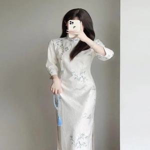 레트로 스타일 긴 치파오 드레스 어린 소녀의 우아하고 심플한 디자인 가을 겨울 신상품 중국 패션 따뜻함 보장