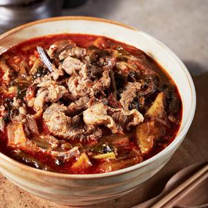 ★한우장터국밥X3팩★한우! 경상도식 얼큰 소고기장터국밥 550g X3팩