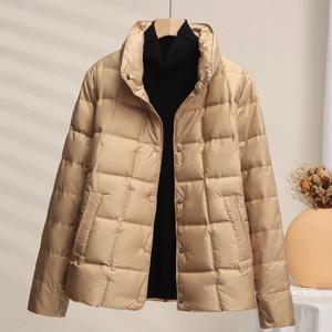 2025 신상 가을 겨울 여성 다운 재킷 스탠드 칼라 숏 경량 화이트 덕다운 따뜻한 패션 루즈핏 캐주얼 여성 코트