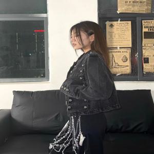 펑크 스타일 짧은 오토바이 재킷 여성 데님 스탠드 칼라 버튼 장식 다목적 패션 디자인 봄 가을 겉옷