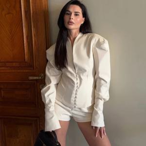 투울로즈 2025 가을 신상 허리 라인 블레이저 코트 여성 V넥 긴소매 버튼 슬림 숏 코트 패션 오피스룩 블레이저