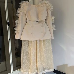 맞춤형 고품질 저지 플리츠 플라워 버튼 A라인 O넥 미디 드레스 맞춤형 행사 이브닝 중국 스타일