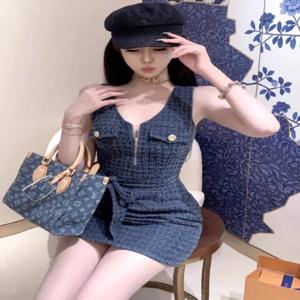 슬리밍 A라인 미니 드레스 섹시한 여름 민소매 데님 여성 패션 V넥 지퍼 여밈 캐주얼 슬림핏 숏 스커트