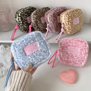 패션 레트로 플러시 사각형 레오파드 프린트 메이크업 가방 귀여운 겨울 소녀 휴대용 위생 면 가방 보관 지갑 여성용 선물 ﻿