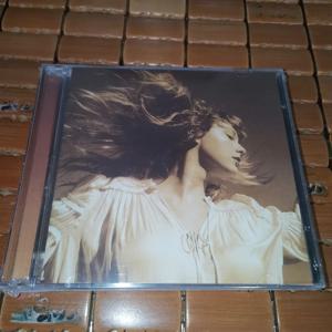 테일러 스위프트 피어리스 (테일러스 버전) 2CD 2021 리레코딩 컨트리 팝 앨범 (카플레이용) 팬 컬렉션 선물 재고 있음