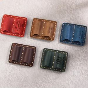 재고 있음 레트로 가죽 더블 펜 클립 휴대용 노트북 펜 플러그 2개 새 사무실 펜 분실 방지 소형 휴대용 보관 클립