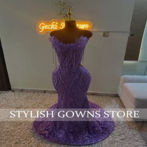 반짝이는 보라색 긴 프롬 드레스 2026 흑인 소녀들을 위한 코르셋 스팽글 크리스탈 태슬 이브닝 가운 파티용 맞춤 제작