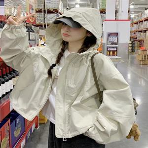 시크한 여성용 숏 재킷 2025년 봄 후드 지퍼 캐주얼 패셔너블 코트 아우터 퀼팅 패딩 탑 트렌디 스몰 사이즈