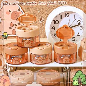 귀여운 카피바라 만화 플립 탑 듀얼 홀 어린이를위한 연필 깎이 미니 휴대용 소형 연필 깎이 학교 용품 학습 도구