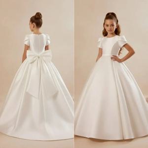 결혼식을위한 흰색 꽃 소녀 드레스와 리본 새틴 바닥 길이 우아한 첫 성찬식 공 생일 파티 가운