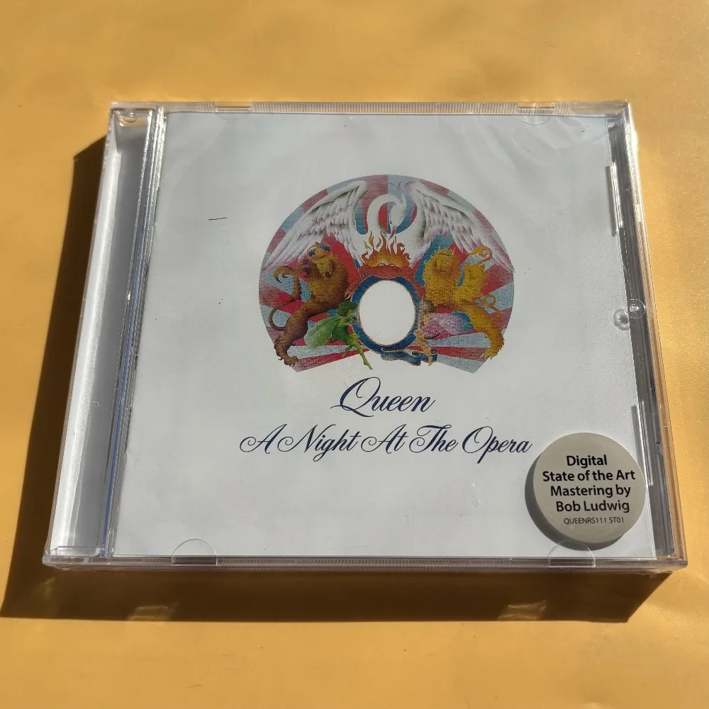 Queen A Night At The Opera CD 클래식 록 앨범 보헤미안 랩소디 자동차 플레이 팬 컬렉션 선물 재고 있음