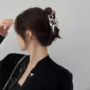 Y2k 기하학 클로 클립 여성 대형 금속 실버 컬러 한국어 패션 상어 헤어 클립 잡아 클램프 소녀 헤어 액세서리