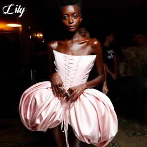 릴리 핑크 우아한 정장 가운 Strapless Backless 전면 스트랩 댄스 파티 드레스 Pleating 미니 스커트 이브닝 드레스 여성을위한 맞춤형