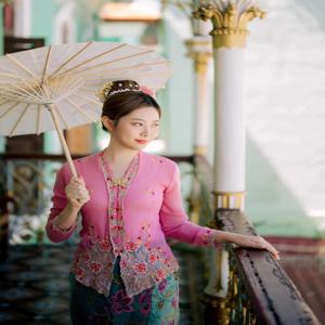 새로운 에스닉 다이 여성 사진 촬영 의상 세트 꽃무늬 머리핀 포함 스튜디오 사진 촬영 및 여행 사진 촬영에 이상적