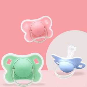 엄지손가락과 둥근 젖꼭지가 있는 4색 실리콘 아기 젖꼭지, 어린이를 위한 커버가 있는 매일 사용 꽃 디자인 노리개 젖꼭지