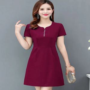 여름 신상 슬림핏 반팔 원피스 엄마를 위한 라운드넥 얇은 원단 중년 및 노년 여성 패셔너블 캐주얼 원피스