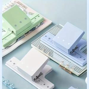 A5/B5 용지와 호환되는 3홀 펀치, 최대 5mm 두께의 구멍을 정확하게 뚫어주며, 루즈리프 바인더에 적합합니다.