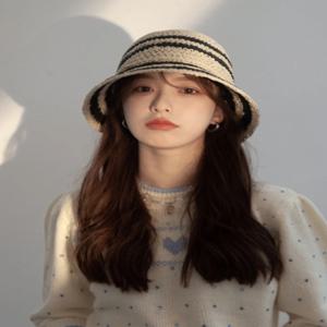 유행하는 둥근 모자 여성용 큰 챙 줄무늬 태양 모자 접이식 해변 휴가 모자 I.Turtle 브랜드 여름 2023