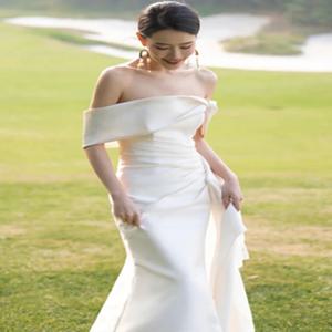 가벼운 새틴 원숄더 웨딩드레스, 신부 사진 촬영 및 손님 인사용, 화이트 심플 이브닝 가운, 민소매, 바닥 길이