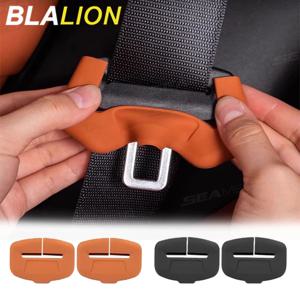 BLALION 2Pcs 안전 벨트 버클 커버 안티 스크래치 고무 자동차 좌석 버클 보호기 클립 보호 커버 SUV 세단 용 범용