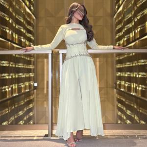 맞춤형 포멀 캐주얼 저지 플리츠 라인스톤 드레이프드 A라인 하이 칼라 미디 드레스 맞춤형 행사 드레스 고품질