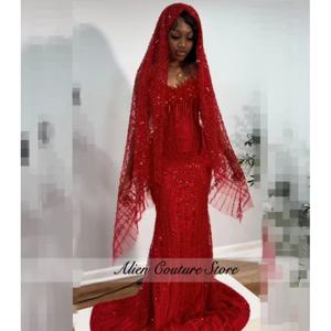 베일이 달린 럭셔리 레드 댄스 파티 드레스 2026 스팽글 구슬 장식 흑인 소녀 이브닝 드레스 민소매 생일 파티 가운 맞춤형