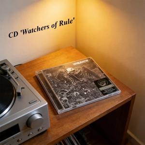 CD 'Watchers of Rule'은 2014년 10월 28일에 출시되었으며, 미국 메탈코어 밴드 언어스의 여섯 번째 스튜디오 앨범입니다.