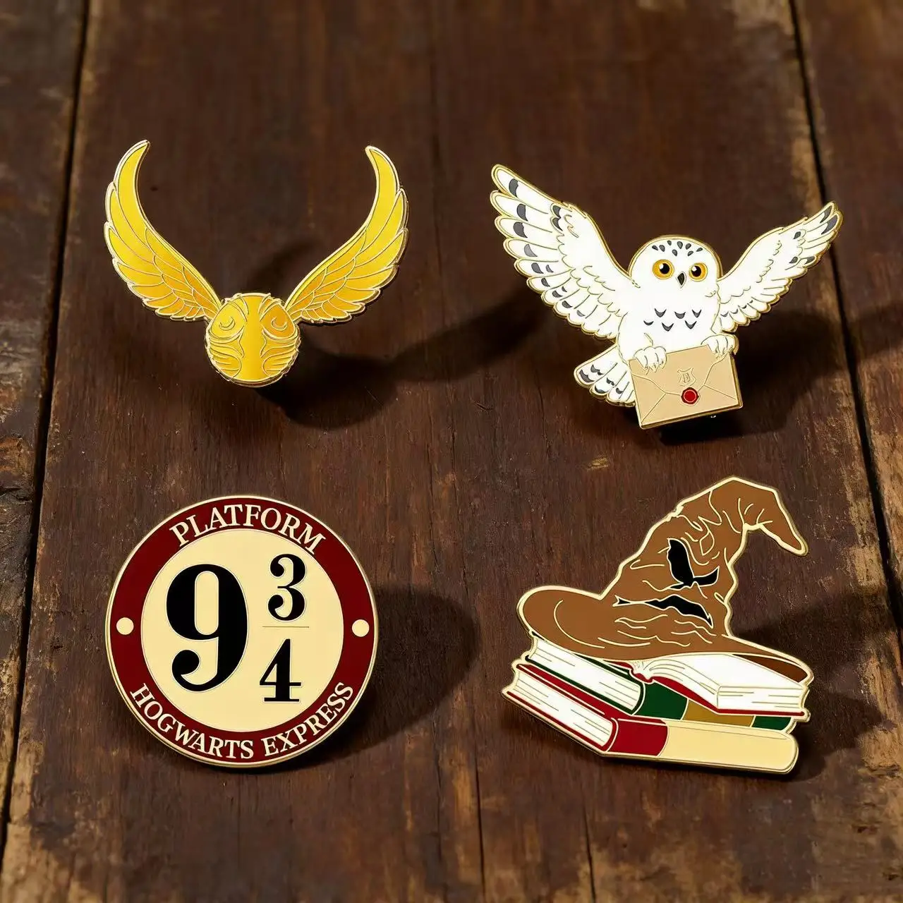 4 Pcs 만화 브로치 창의력 귀여운 에나멜 핀 배낭 의류 쥬얼리 금속 배지 액세서리 선물