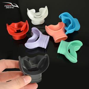 1Pcs 스쿠버 다이빙 두 번째 단계 실리콘 마우스피스 스노클 레귤레이터 문어 마우스피스 수중 호흡 액세서리