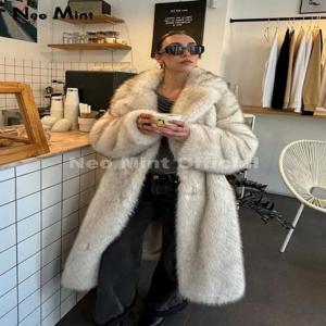 네오 민트 스트릿 스타일 롱 에코 인조 퍼 코트 여성 2025 겨울 플러피 그라데이션 폭스 퍼 재킷 브랜드 패션 걸스 오버코트