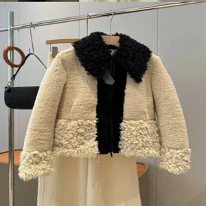 오리지널 고품질 2026 신상 여성 재킷 탑 패치워크 인조 모피 효과 코트