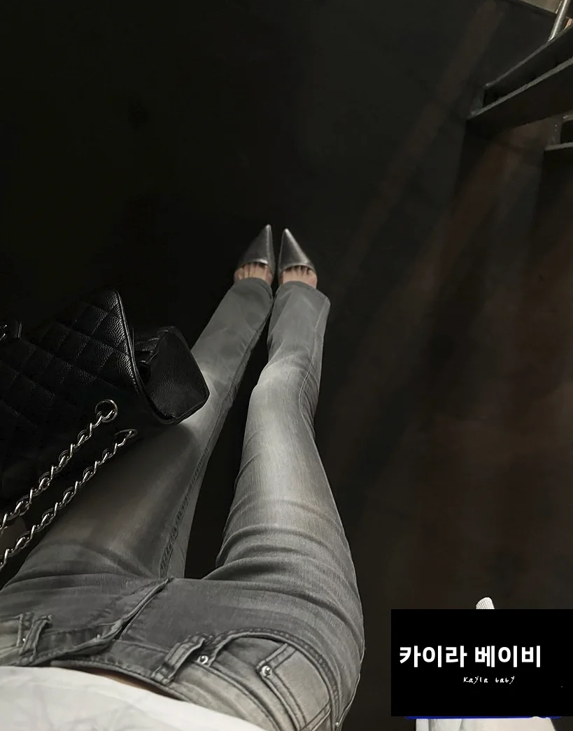 로우 웨이스트 벨 바텀 데님 진 여성용 라이트 그레이 워싱 마이크로 플레어 트라우저 봄 가을 코튼 스트레치 데님